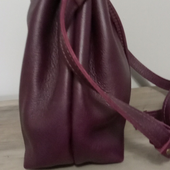 Portland Leather Plum Bucket Bag New💜💜💜 - Picture 3 of 8